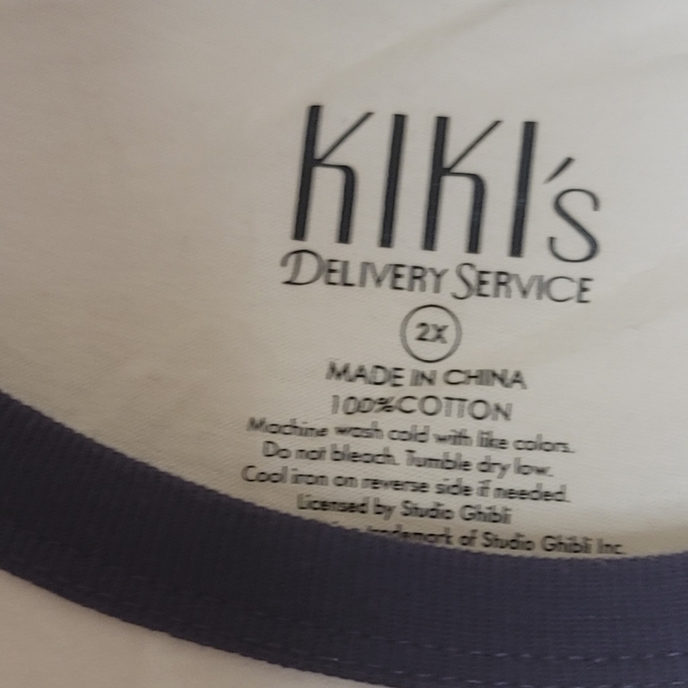 Kiki's delivery service shirt - Picture 3 of 5